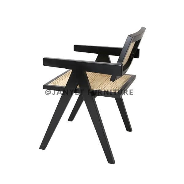 JYWCL32 | Wooden Chairs Cafe